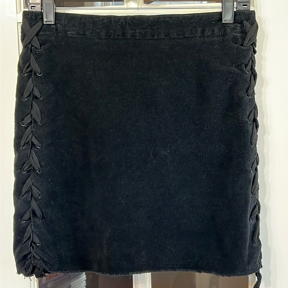 BAND OF GYPSIES Braided Lace Up Black Velvet Mini Skirt Size 30